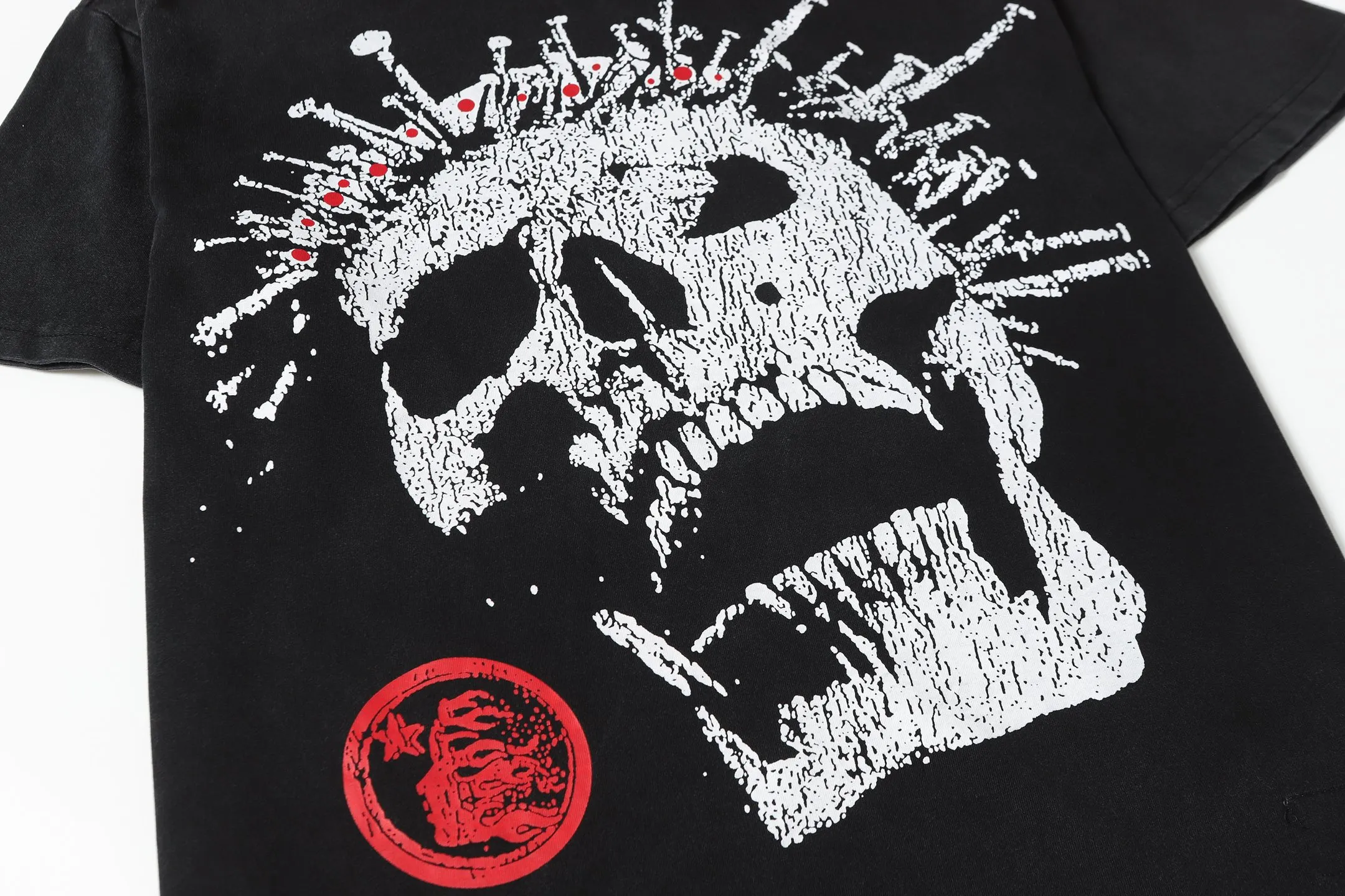 901# Black I P62 Hellstar T （fabric):32 250 Sizes（size）：S-M- L- X L （colour）： Black